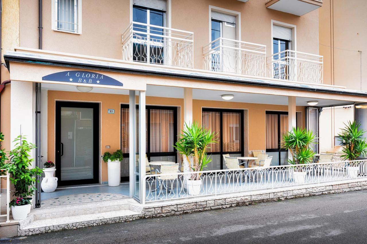 Albergo Gloria Μπελάρια-Ιτζέα Μαρίνα Εξωτερικό φωτογραφία